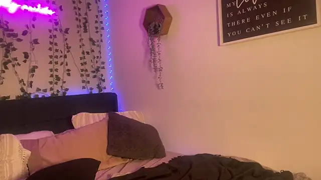 Snapshot of kisskatie chatting on February 26, 2025, 2:52 am kisskatie online show from February 26, 2025, 2:52 am