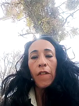 Coeur de luxure online show from October 15, 2025, 6:05 pm