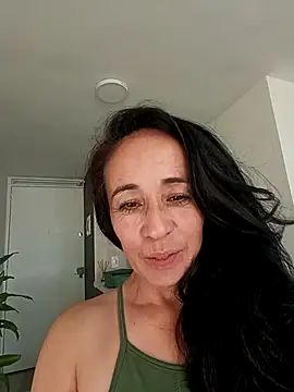 Coeur de luxure online show from November 7, 2025, 10:13 pm