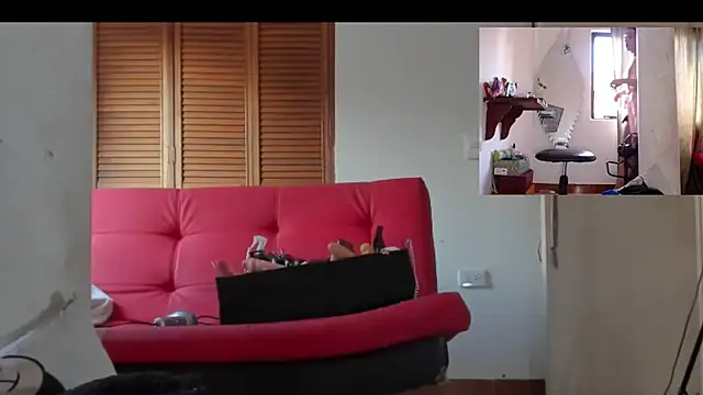 Snapshot of afroditacute15 chatting on September 29, 2025, 12:33 pm afroditacute15 online show from September 29, 2025, 12:33 pm