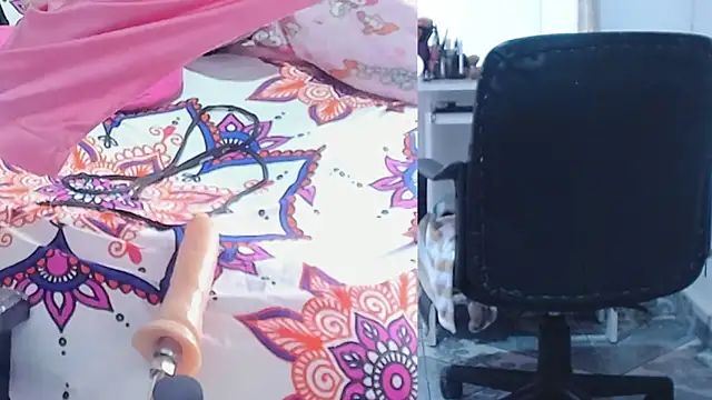 Snapshot of afroditacute15 chatting on November 24, 2025, 7:03 pm afroditacute15 online show from November 24, 2025, 7:03 pm