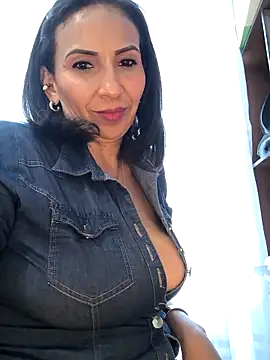 Snapshot of Mrsvictoriaaa chatting on March 15, 2026, 7:10 pm Mrsvictoriaaa online show from March 15, 2026, 7:10 pm