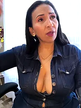 Snapshot of Mrsvictoriaaa chatting on April 5, 2026, 7:09 pm Mrsvictoriaaa online show from April 5, 2026, 7:09 pm