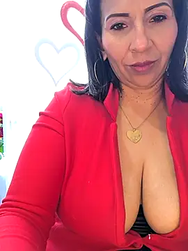 Snapshot of Mrsvictoriaaa chatting on February 10, 2026, 7:35 pm Mrsvictoriaaa online show from February 10, 2026, 7:35 pm