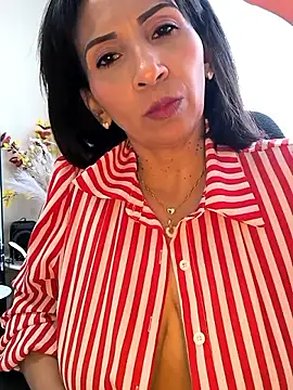 Snapshot of Mrsvictoriaaa chatting on April 6, 2026, 8:21 pm Mrsvictoriaaa online show from April 6, 2026, 8:21 pm