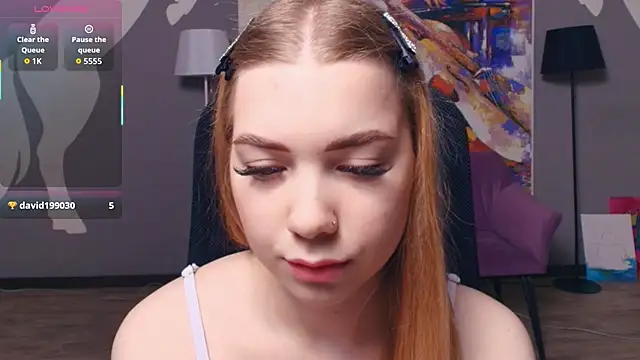 FloraBonde online show from November 29, 2025, 10:48 am