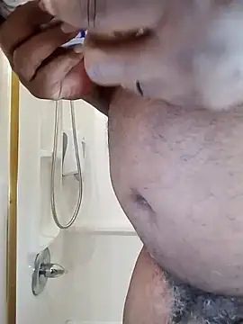 Snapshot of KingSlim56 chatting on September 15, 2025, 1:22 pm KingSlim56 online show from September 15, 2025, 1:22 pm