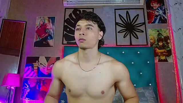 LiamAndrewzz online show from May 25, 2026, 8:46 am