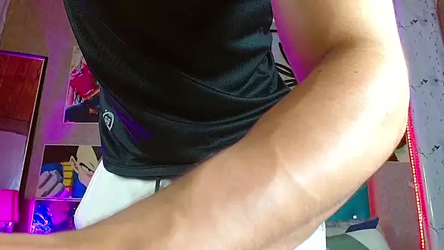 LiamAndrewzz online show from February 28, 2026, 4:45 am