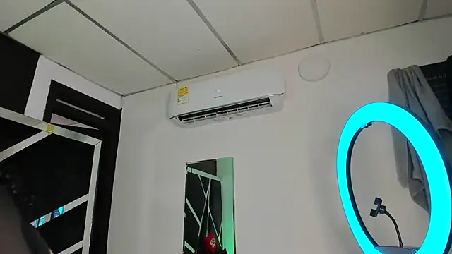 Rubyxht online show from February 18, 2026, 12:45 pm