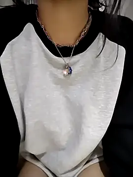 ElaRuil69 online show from November 5, 2025, 2:47 am