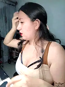 Snapshot of sweetie__annieee chatting on November 2, 2025, 1:43 am sweetie annieee online show from November 2, 2025, 1:43 am