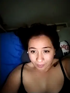 Snapshot of sweetie__annieee chatting on November 14, 2025, 5:11 am sweetie annieee online show from November 14, 2025, 5:11 am