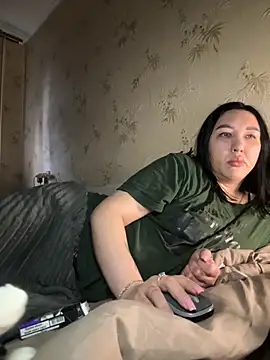 Naughtbaby 2025 online show from October 28, 2025, 1:43 pm