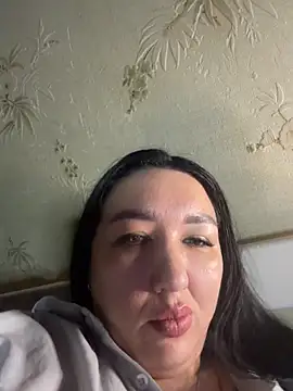 Naughtbaby 2025 online show from May 8, 2026, 1:20 am