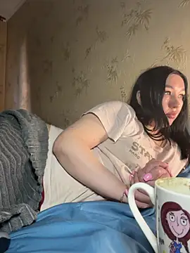 Naughtbaby 2025 online show from May 24, 2026, 3:06 am
