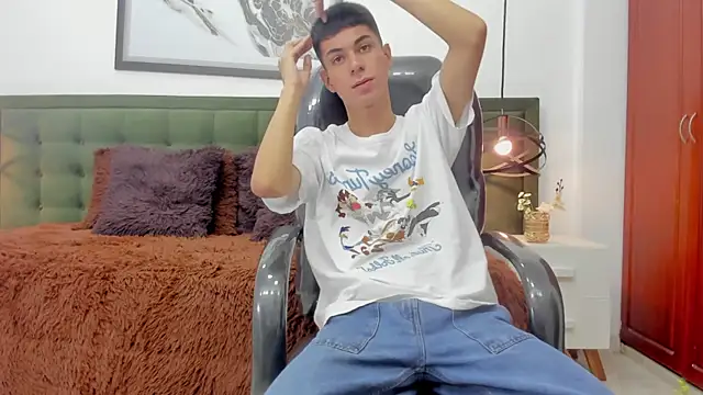 Snapshot of Johann_sex chatting on January 8, 2026, 5:08 pm Johann sex online show from January 8, 2026, 5:08 pm