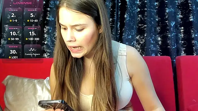 Siena Amaris online show from November 18, 2025, 9:12 am