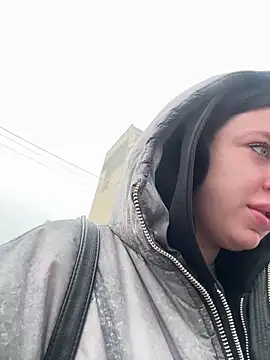 AlishaPrettyBlade online show from March 10, 2026, 5:22 am