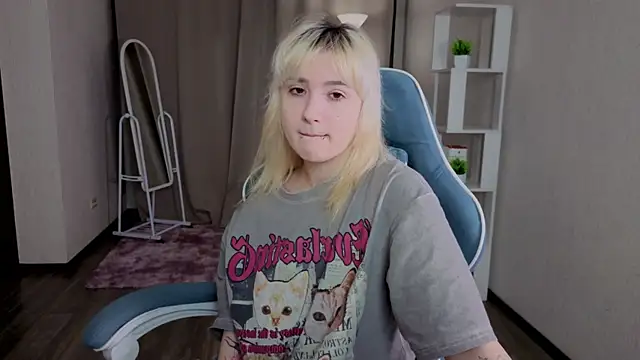 Nasy online show from December 1, 2025, 4:30 pm