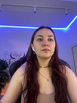 AshleySkott  online show from November 14, 2025, 8:07 am