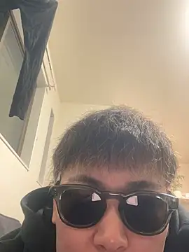 Snapshot of pierrot_0202 chatting on March 13, 2025, 12:35 pm pierrot 0202 online show from March 13, 2025, 12:35 pm