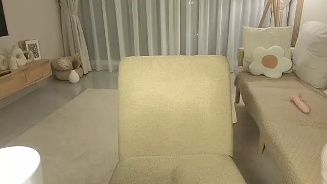 SandyArab online show from October 16, 2025, 8:50 pm