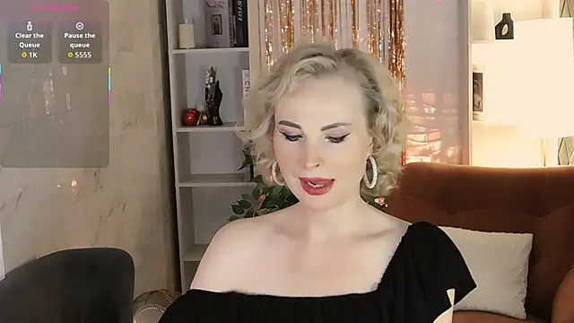 Snapshot of Sandra_Kind chatting on January 6, 2026, 5:44 am Sandra Kind online show from January 6, 2026, 5:44 am