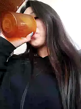 Snapshot of Nat_XxX chatting on February 19, 2025, 9:25 pm Nat XxX online show from February 19, 2025, 9:25 pm