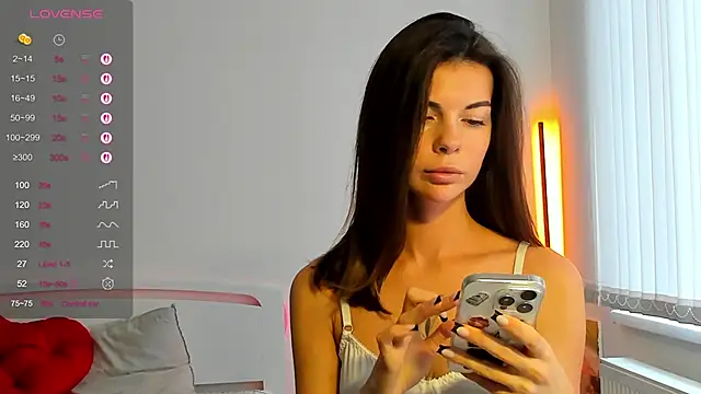 Snapshot of Andrea_tasty chatting on November 12, 2025, 12:53 pm Andrea tasty online show from November 12, 2025, 12:53 pm