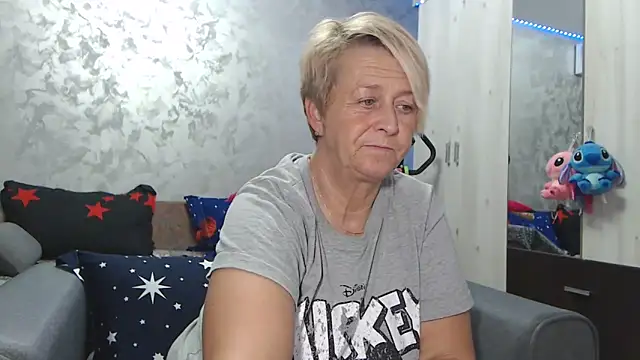 Snapshot of RosesandLillies chatting on March 30, 2026, 5:25 pm RosesandLillies online show from March 30, 2026, 5:25 pm