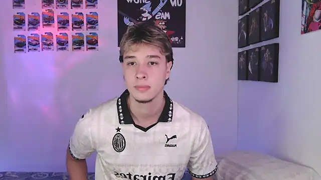 jack walker190 online show from December 2, 2025, 8:32 pm