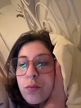 Snapshot of Rosiee69_ chatting on March 23, 2025, 3:43 am Rosiee69  online show from March 23, 2025, 3:43 am