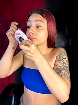 Emily-teen online show from October 2, 2025, 1:25 pm