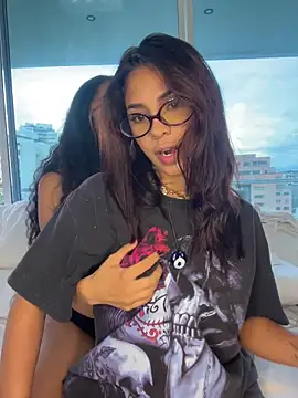 Snapshot of Alice_surprise chatting on November 19, 2025, 10:10 pm Alice surprise online show from November 19, 2025, 10:10 pm