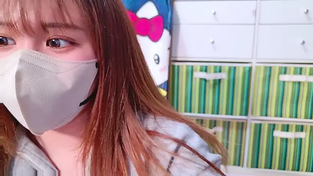 Snapshot of noa_chi chatting on March 17, 2025, 11:42 am noa chi online show from March 17, 2025, 11:42 am