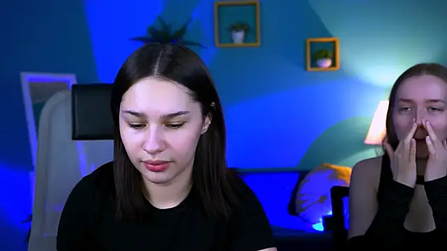 JenniferGraces online show from October 10, 2025, 6:31 pm