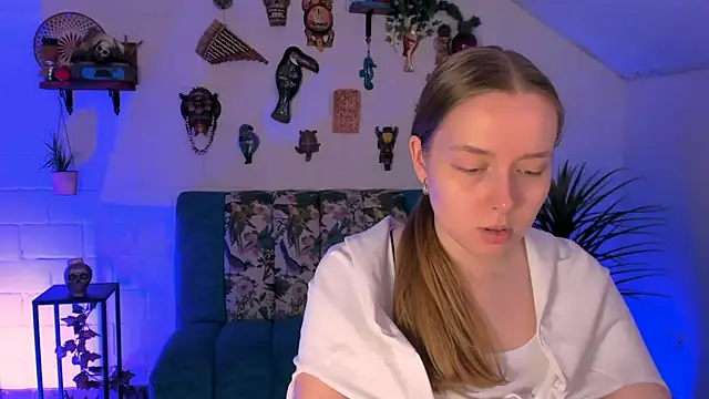 Snapshot of JenniferGraces chatting on June 12, 2026, 6:05 pm JenniferGraces online show from June 12, 2026, 6:05 pm