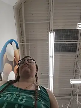 Snapshot of HTXBELLE chatting on November 22, 2025, 4:33 am HTXBELLE online show from November 22, 2025, 4:33 am