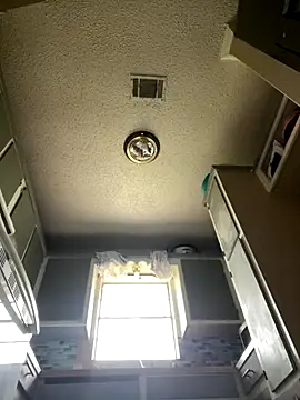 Snapshot of HTXBELLE chatting on December 14, 2025, 4:34 pm HTXBELLE online show from December 14, 2025, 4:34 pm