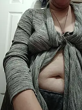 Snapshot of HTXBELLE chatting on November 2, 2025, 6:46 pm HTXBELLE online show from November 2, 2025, 6:46 pm