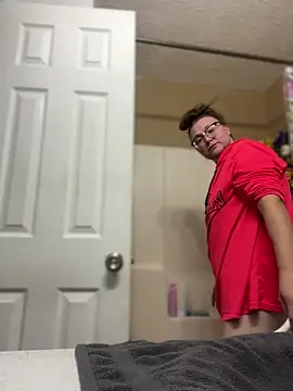 HTXBELLE online show from March 19, 2026, 3:17 am