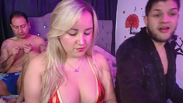 electra queen1 online show from April 11, 2026, 3:25 am