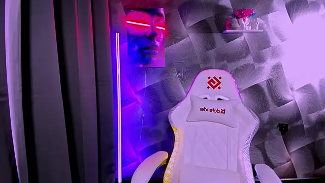 KetiWils online show from October 16, 2025, 4:54 am