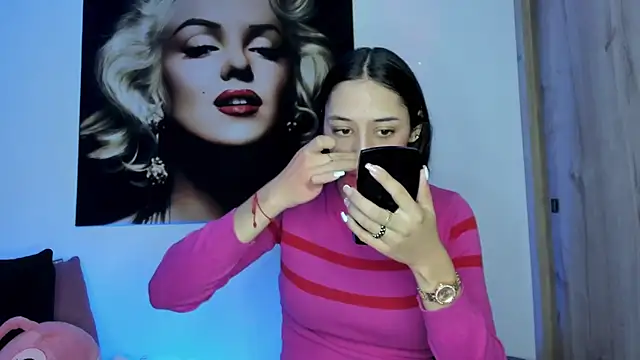 Snapshot of TANIA_06 chatting on October 28, 2025, 1:21 pm TANIA 06 online show from October 28, 2025, 1:21 pm