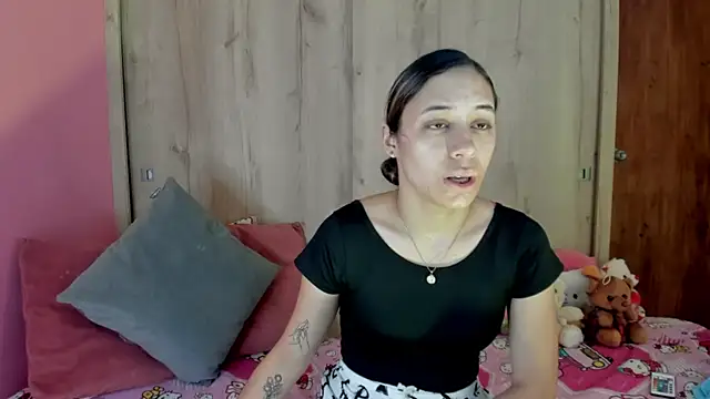 Snapshot of TANIA_06 chatting on June 21, 2026, 2:34 pm TANIA 06 online show from June 21, 2026, 2:34 pm