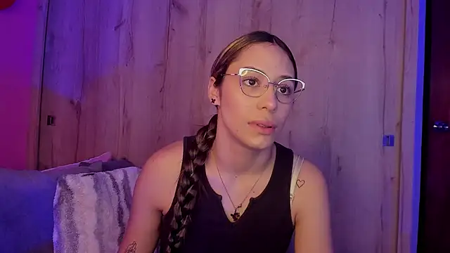 TANIA 06 online show from March 9, 2026, 8:12 pm