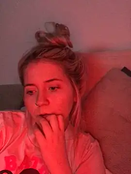 Blondie Sofia Essexbabe online show from February 15, 2026, 10:52 pm