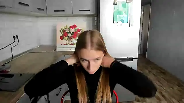 Snapshot of AnnNorriss chatting on October 15, 2025, 12:35 pm AnnNorriss online show from October 15, 2025, 12:35 pm