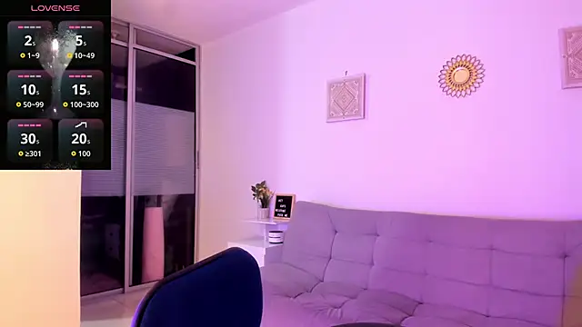 emily-777 online show from December 15, 2025, 8:36 pm